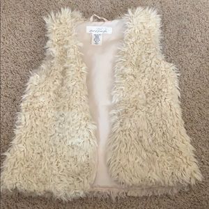 Girls cream furry vest